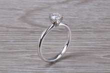 Load image into Gallery viewer, Classic Round Brilliant cut Diamond Solitaire