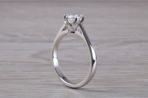 Tulip Flower Solitaire set The Ultimate Hearts and Arrows Moissanite Diamond