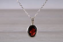 Load image into Gallery viewer, Natural Oval cut Garnet set Silver Necklace