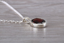 Load image into Gallery viewer, Natural Oval cut Garnet set Silver Necklace