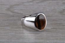Load image into Gallery viewer, Natural Tigers Eye set Silver Signet Ring