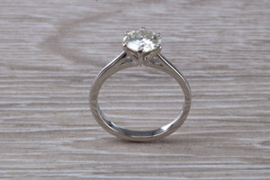 One carat Platinum Diamond Solitaire, set in six Claw Ring, Simple and Elegant Solitaire