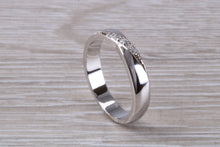 Load image into Gallery viewer, 4 mm wide Crossover Diamond set Band