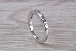 Round cut Diamond set 18ct White Gold Ring