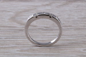 Round cut Diamond set 18ct White Gold Ring
