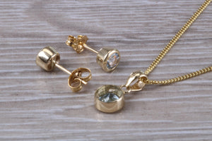 Round cut Aquamarine Matching Earrings and Necklace set in Yellow Gold