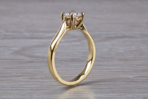 Beautiful One carat Mossainte Diamond set 18ct Yellow Gold Solitaire