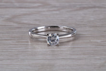 Load image into Gallery viewer, Classic Round Brilliant cut Diamond Solitaire