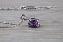 Load image into Gallery viewer, Natural Oval cut Amethyst set Gold Necklace