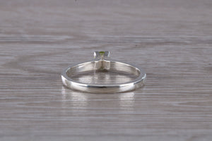Natural Peridot Gemstone set Silver Ring