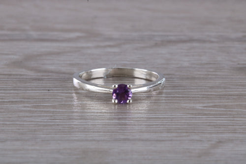 Natural Round cut Amethyst set Silver Ring