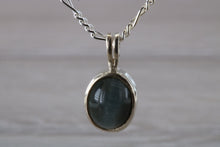 Load image into Gallery viewer, Natural Grey Cats Eye set Silver Necklace