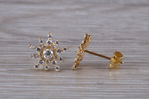 9ct Gold Snow Flake Stud Ear Rings, Christmas Ear Rings,Festive Gold Ear Rings. Perfect Christmas,Birthday,Anniversary or Graduation Gift.
