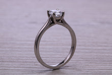 Load image into Gallery viewer, 0.70 carat Round cut Natural Diamond set Solitaire