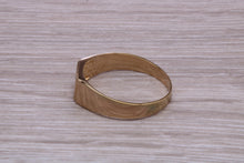 Load image into Gallery viewer, Small Signet ring,high polished finish. suitable for ladies and gents of all ages, available in your choice pf precious metals