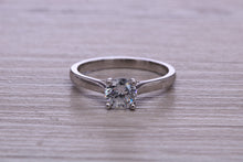 Load image into Gallery viewer, 0.70 carat Round cut Natural Diamond set Solitaire