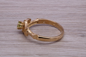 Tree Twig Designed Peridot set Yellow Gold Ring