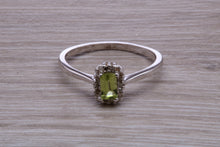 Load image into Gallery viewer, Peridot and Diamond Gemstone set Cluster Ring
