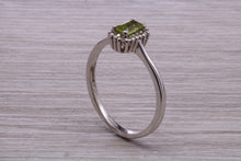 Load image into Gallery viewer, Peridot and Diamond Gemstone set Cluster Ring
