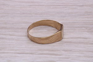 Small Signet ring,high polished finish. suitable for ladies and gents of all ages, available in your choice pf precious metals