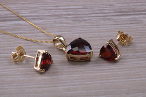 Trillion cut Garnet Earrings and Matching Necklace set in Yellow Gold