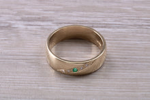 Load image into Gallery viewer, Diamond and Emerald set Chunky 6mm Wide Band
