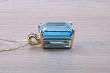 Load image into Gallery viewer, 15ct Large Blue Topaz set Yellow Gold Solitaire Necklace