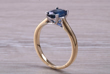 Load image into Gallery viewer, Stunning 1.50 carat Oval cut Royal Blue Sapphire Solitaire
