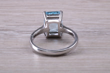 Load image into Gallery viewer, 4.50 carat Aquamarine and Diamond set Platinum Ring