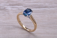 Load image into Gallery viewer, Stunning 1.50 carat Oval cut Royal Blue Sapphire Solitaire