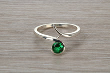 Load image into Gallery viewer, Sterling Silver Emerald C Z set Ring