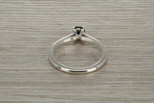 Load image into Gallery viewer, Natural Blue Sapphire Solitaire Ring