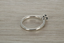 Load image into Gallery viewer, Natural Blue Sapphire Solitaire Ring