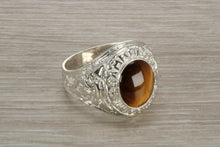 Load image into Gallery viewer, Gents Sterling Silver Tigers Eye set College Ring