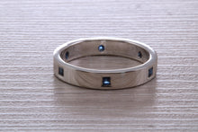 Load image into Gallery viewer, Chunky Band set with Six Square cut Blue Sapphire&#39;s