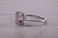 Load image into Gallery viewer, Morganite and Diamond set 18ct White Gold Ring