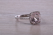Load image into Gallery viewer, Morganite and Diamond set 18ct White Gold Ring