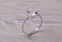 Load image into Gallery viewer, Morganite and Diamond set 18ct White Gold Ring