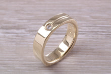 Load image into Gallery viewer, Gents 6 mm Wide Square Profile Diamond set Yellow Gold Wedding Band