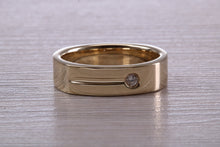 Load image into Gallery viewer, Gents 6 mm Wide Square Profile Diamond set Yellow Gold Wedding Band