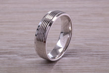 Load image into Gallery viewer, Gents 6 mm Wide Patterned White Gold Band