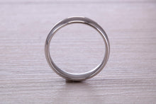 Load image into Gallery viewer, Gents 6 mm Wide Patterned White Gold Band