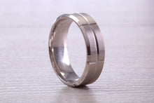 Load image into Gallery viewer, Very Chunky Gents 7 mm Wide White Gold Band