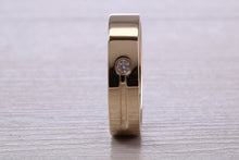 Load image into Gallery viewer, Gents 6 mm Wide Square Profile Diamond set Yellow Gold Wedding Band