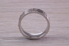 Load image into Gallery viewer, Gents 6 mm Wide Patterned White Gold Band