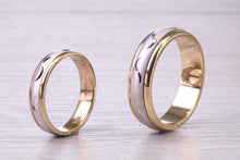 Load image into Gallery viewer, Matching Bridal Bands, 6 mm and 4 mm Wide Spinning Yellow and White Gold Patterned Wedding Bands