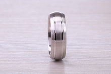 Load image into Gallery viewer, 6 mm Wide Patterned White Gold Band
