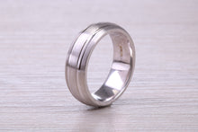 Load image into Gallery viewer, 6 mm Wide Patterned White Gold Band
