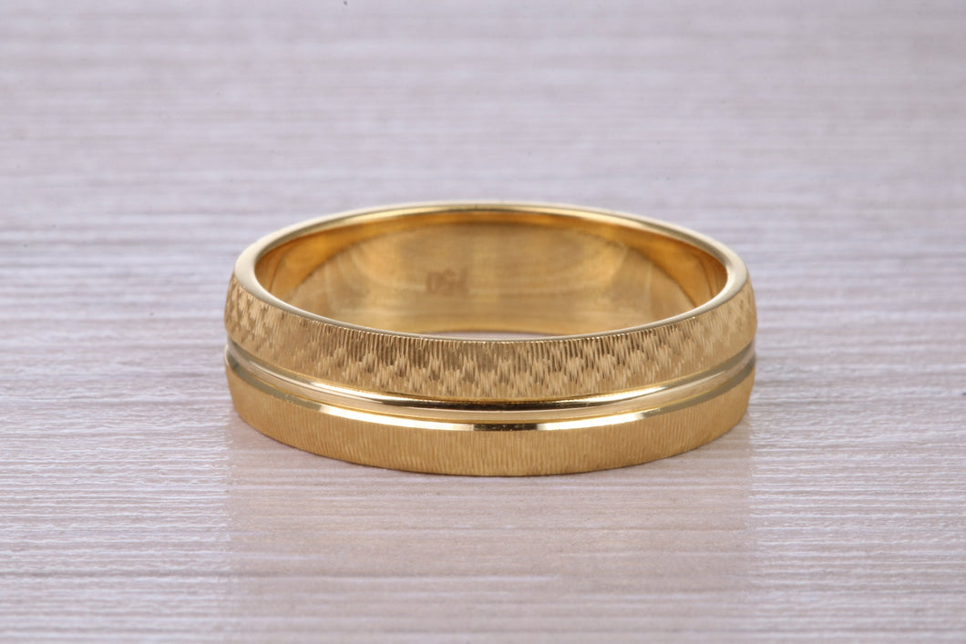 6 mm Wide 18ct Yellow Gold Patterned Wedding Band