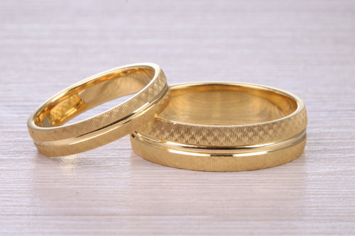 Bridal set His and Hers 18ct Yellow Gold Patterned Wedding Bands